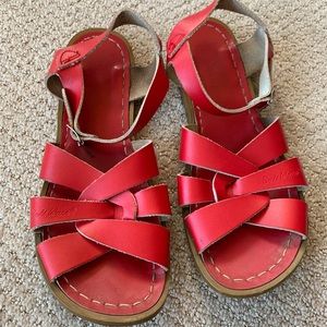 Salt Water Sandal Size 8